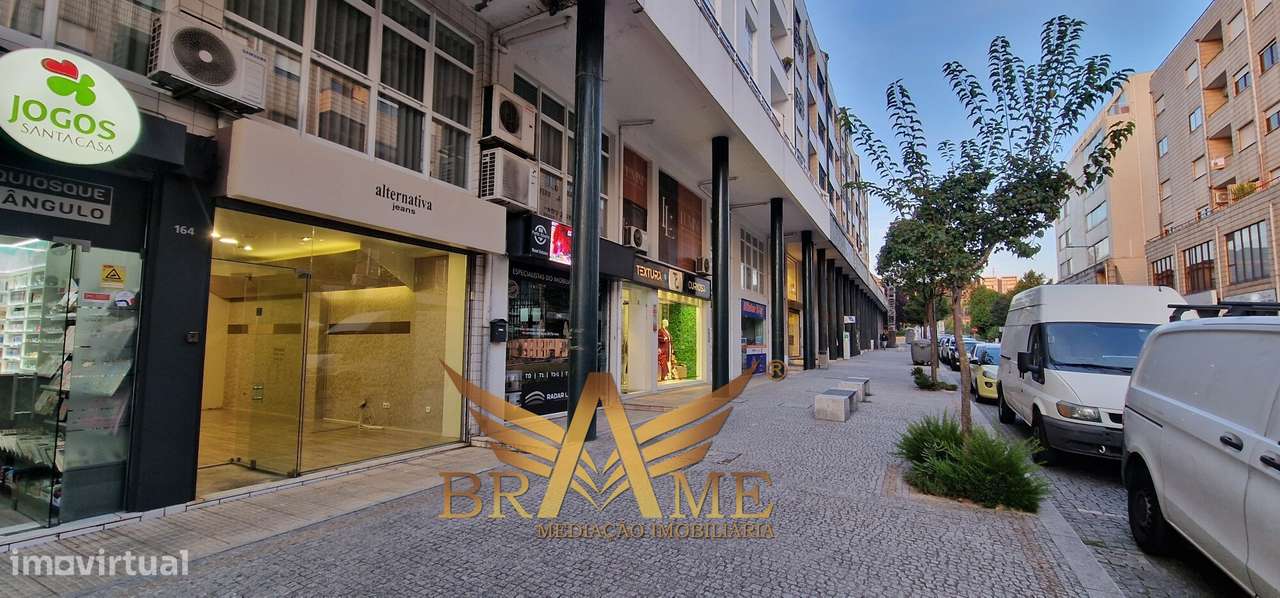 Loja Premium no Centro de Paços de Ferreira – Excelente Visibilidade - Grande imagem: 4/45