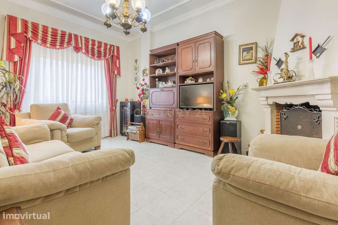 Excelente Apartamento T3 em Alto Seixalinho, Barreiro-6