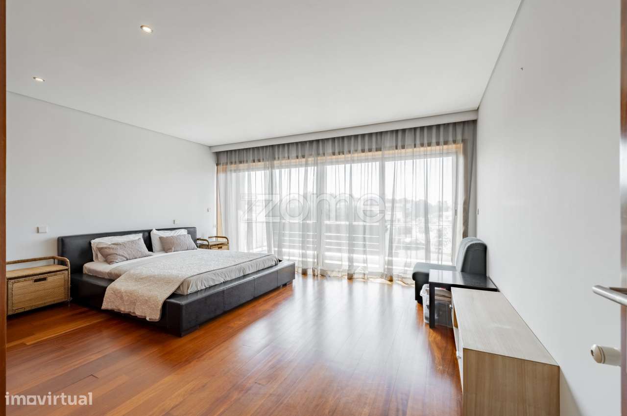 Moradia T5 com Piscina, 4 Suites e Garagem para 4 Carros em Esposende-51