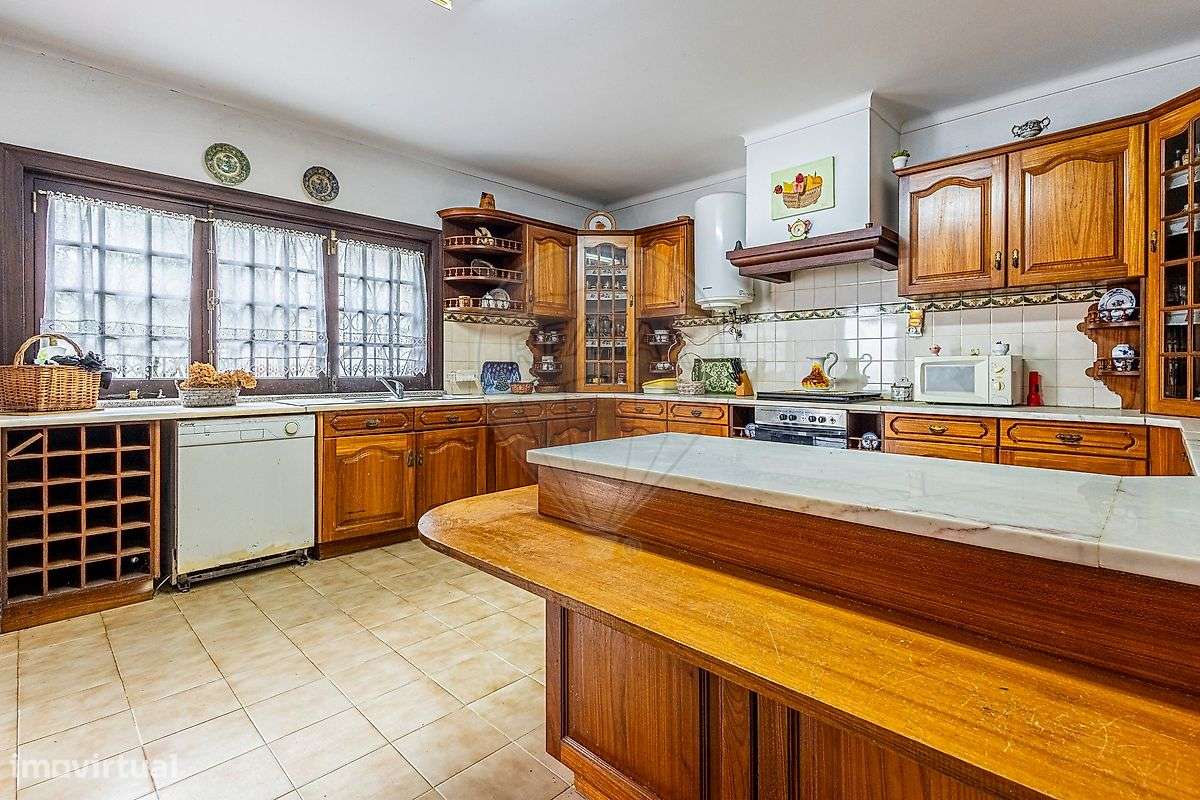 Moradia T4 para venda-23