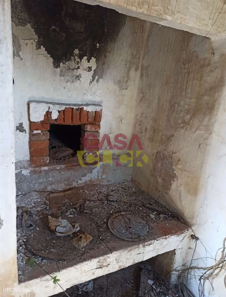 Moradia Devoluta T3 Venda em Torres Novas (São Pedro), Lapas e Ribeira-8