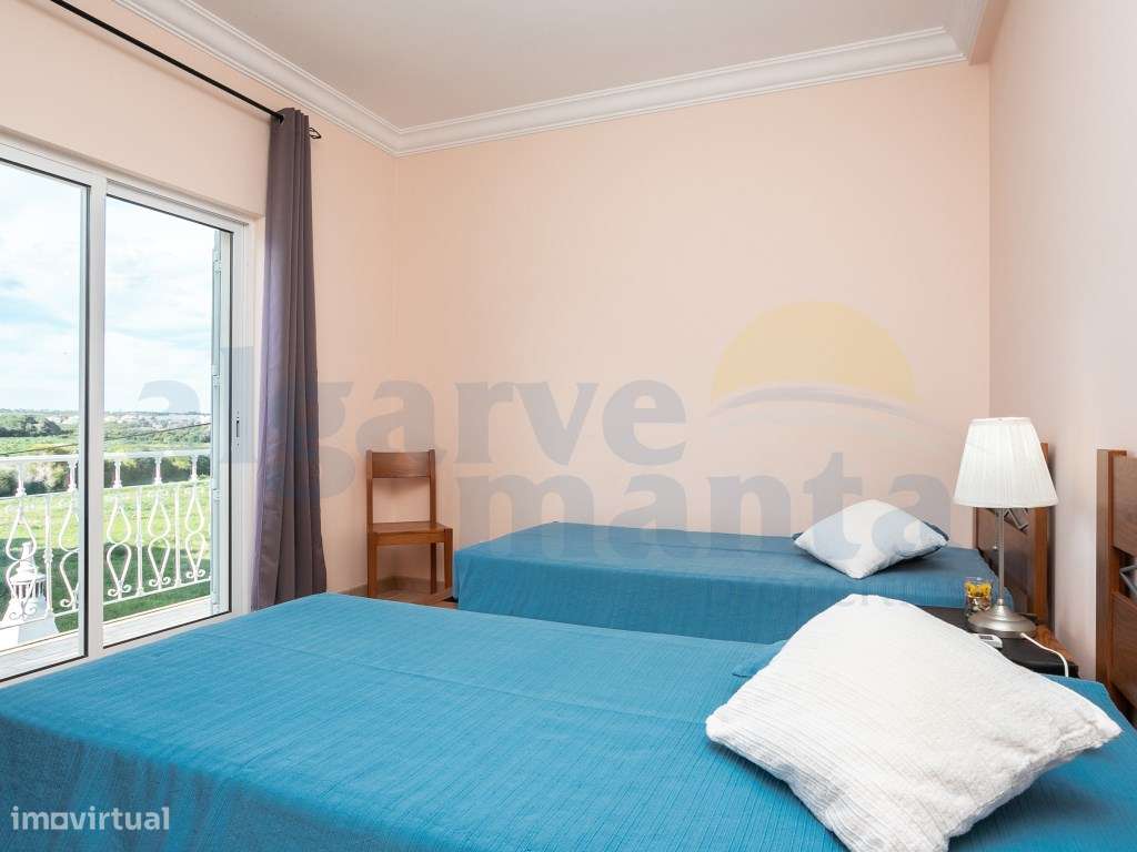 Andar de Moradia T2+1 perto da Praia da Lota, Algarve-27