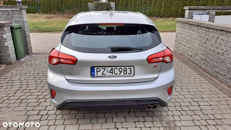 Ford Focus 1.5 EcoBlue Start-Stopp-System ST-LINE X - 4