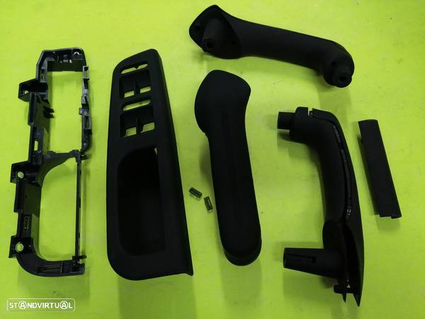 Kit completo de punhos / Puxadores das portas Vw Golf IV NOVO - 2