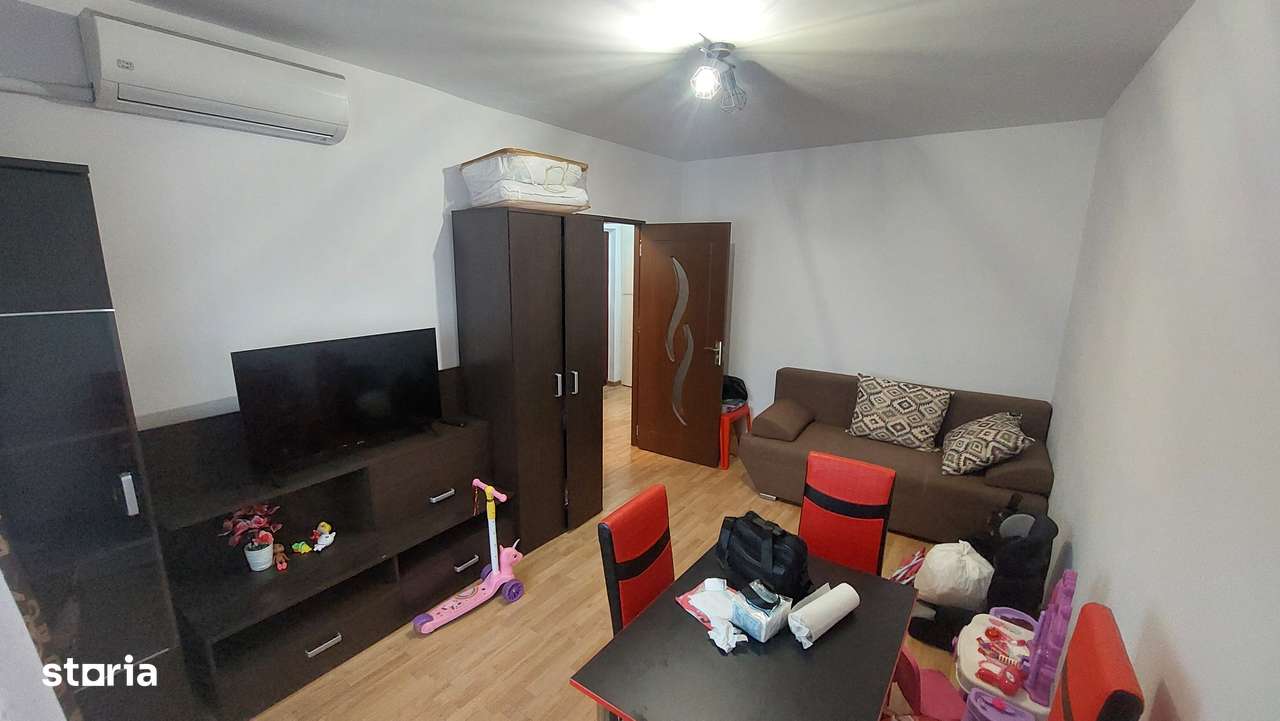 Garsoniera  Confort 1  decomandat ETAJ 3  cu balcon  pe  camera - Imagine principală: 1/7