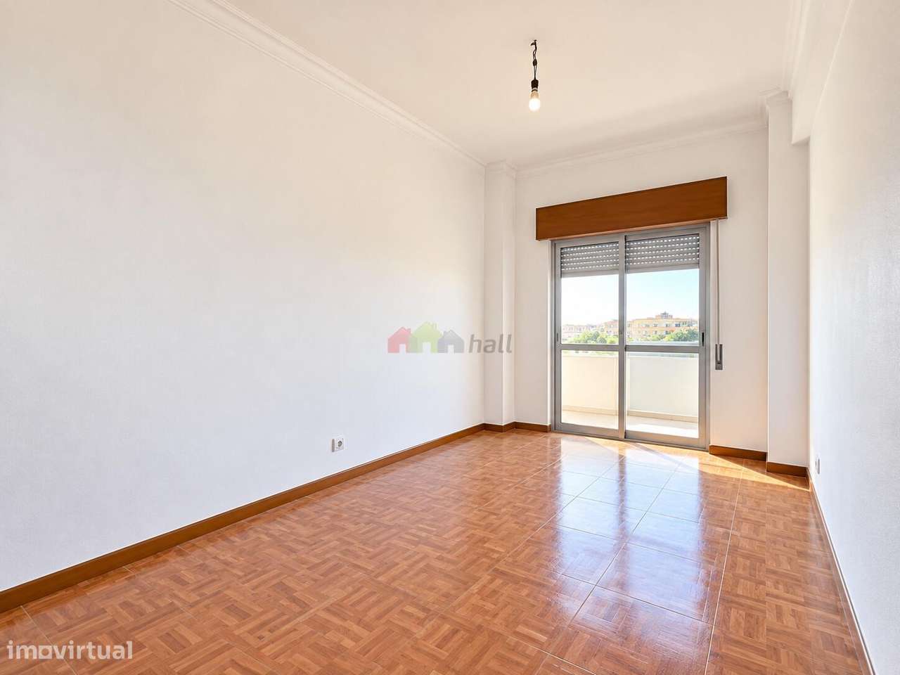 Apartamento T2 com garagem box e Mezzanine-5