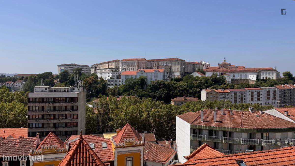 Quarto - localizado em Montes Claros Coimbra - Grande imagem: 4/7