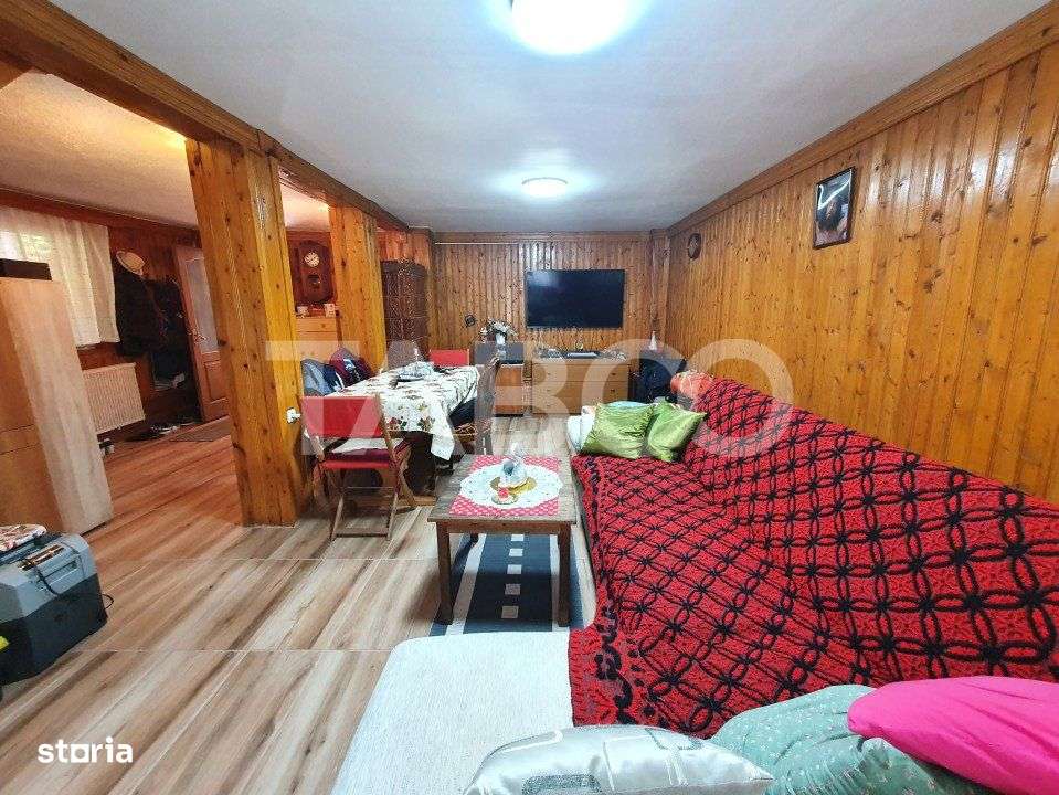 Casa de vanzare cu 6 camere in drumul spre Paltinis bonus inca o casa - Imagine principală: 3/11