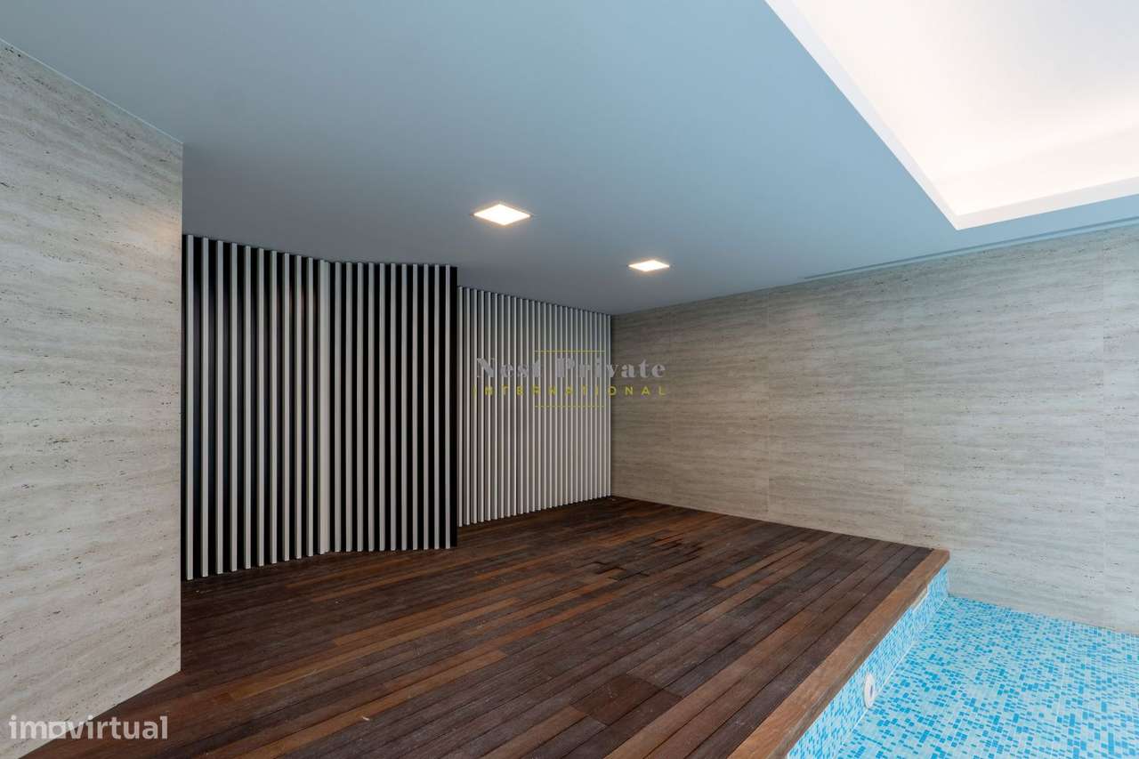 Palacete à venda na Rua de Álvares Cabral-45