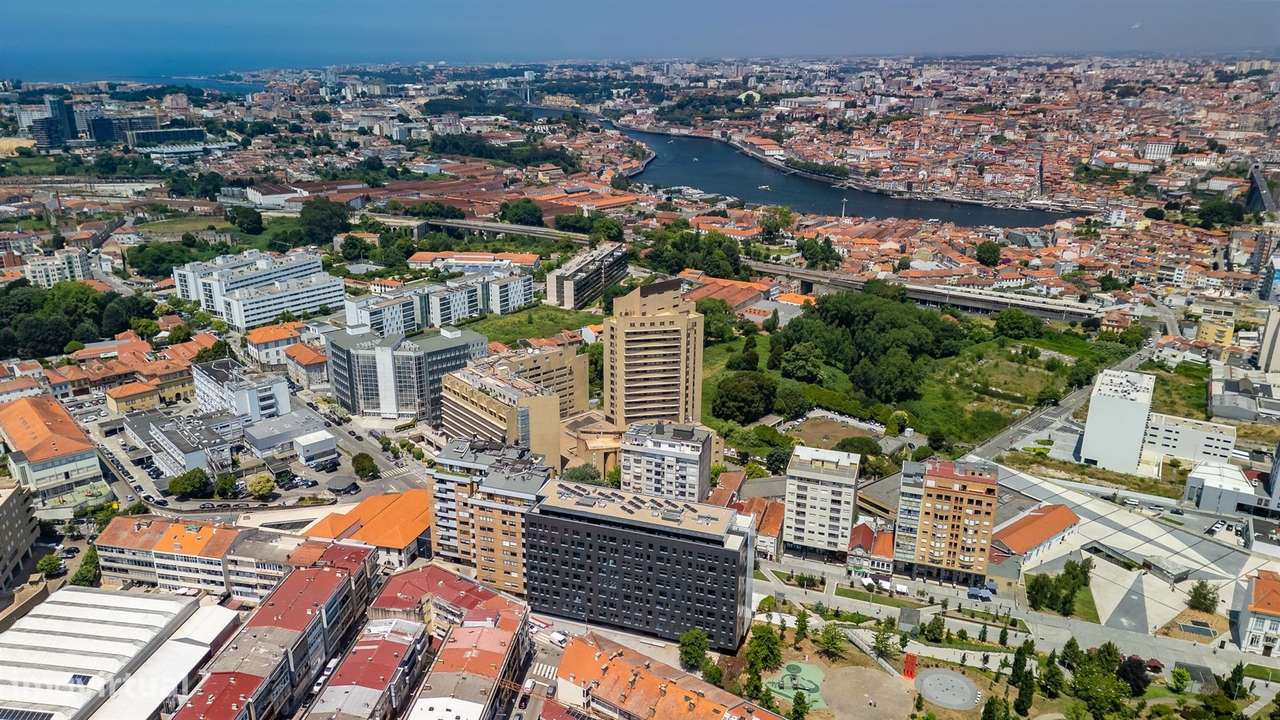 Apartamento T3 no empreedimento Eleven, Mafamude, Vila Nova de Gaia-41