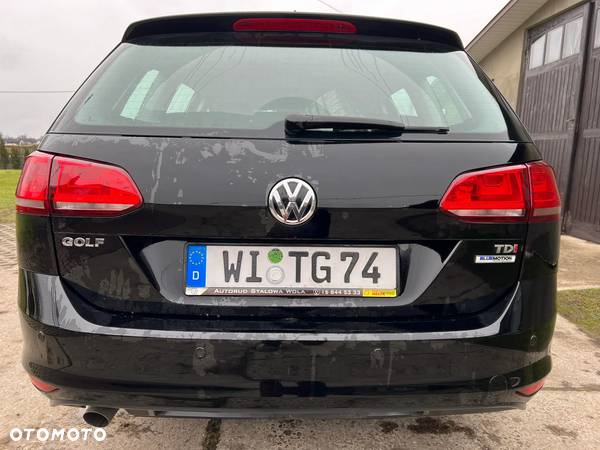 Volkswagen Golf 1.6 TDI BlueMotion Technology Comfortline - 12