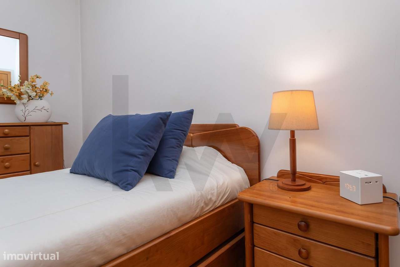 Alcântara | T1 em Condomínio Privado com Piscina, Estacionamento e Seg-14