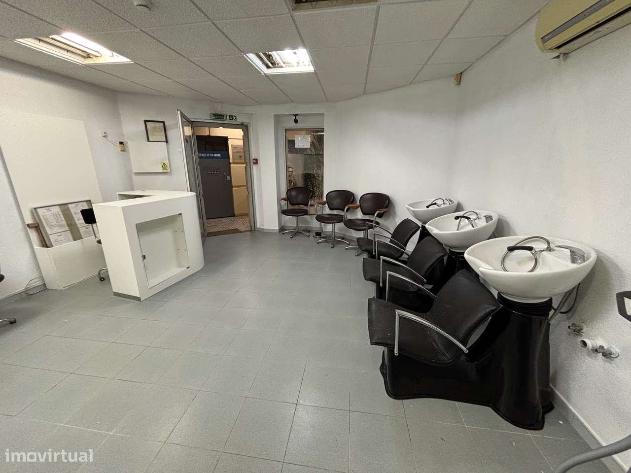 Loja - Cabeleireiro, Salão Estética ou Outro Fim Comercial - Grande imagem: 5/28