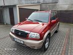 Suzuki Grand Vitara 2.0 - 18