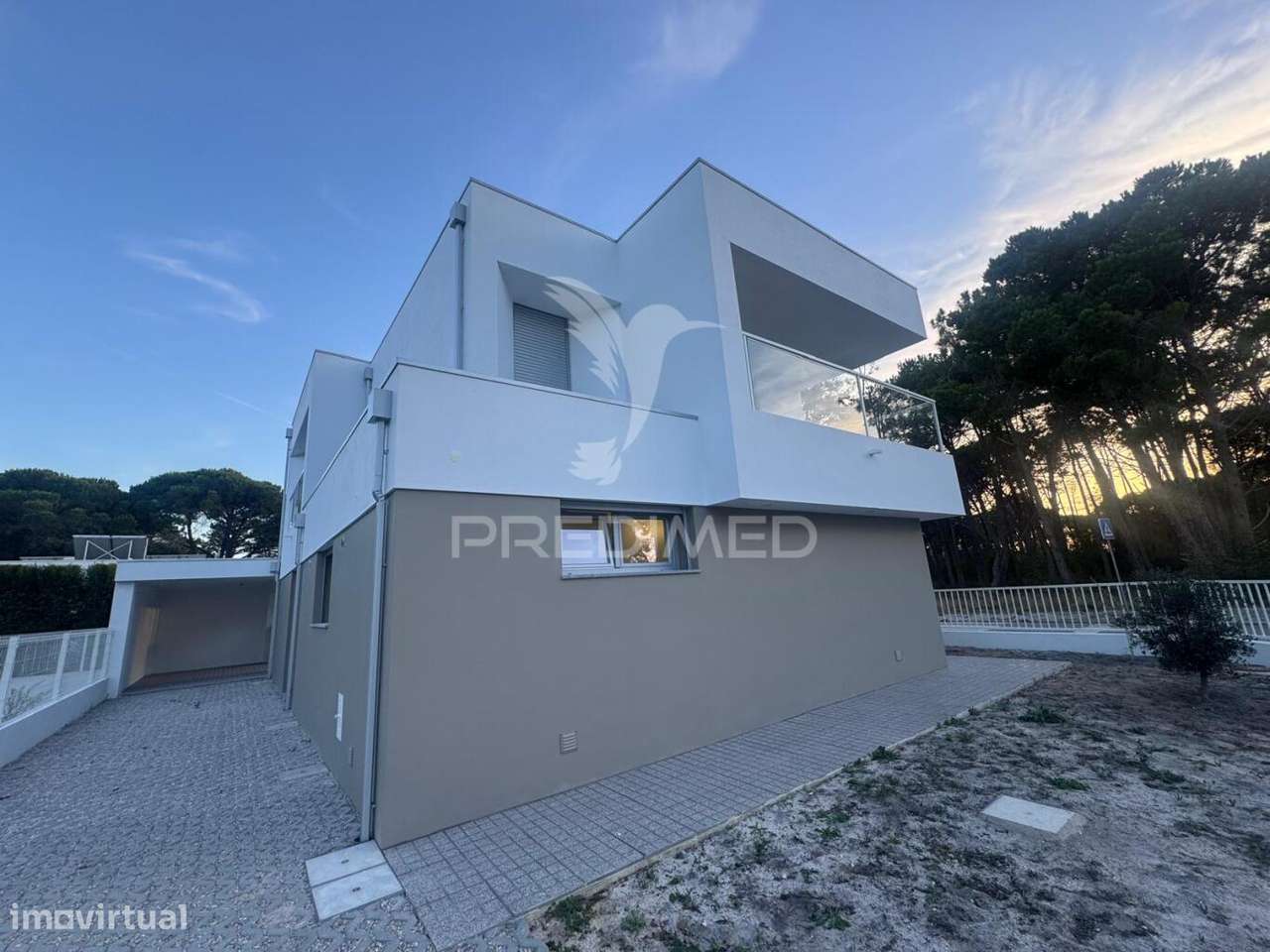 Moradia T3 Contemporânea com Piscina Privativa – Lagoa de Albufeira - Grande imagem: 2/40