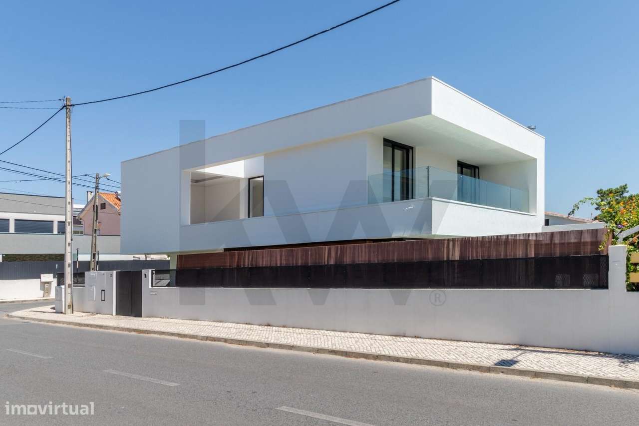 Moradia T4 de Design Contemporâneo na Aroeira: Onde o Luxo Encontra o - Grande imagem: 5/60