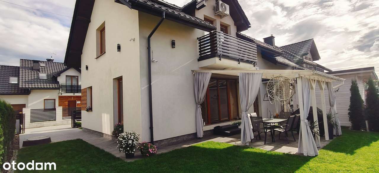 Nowoczesny dom semi-detached z garażem i klimatem-1