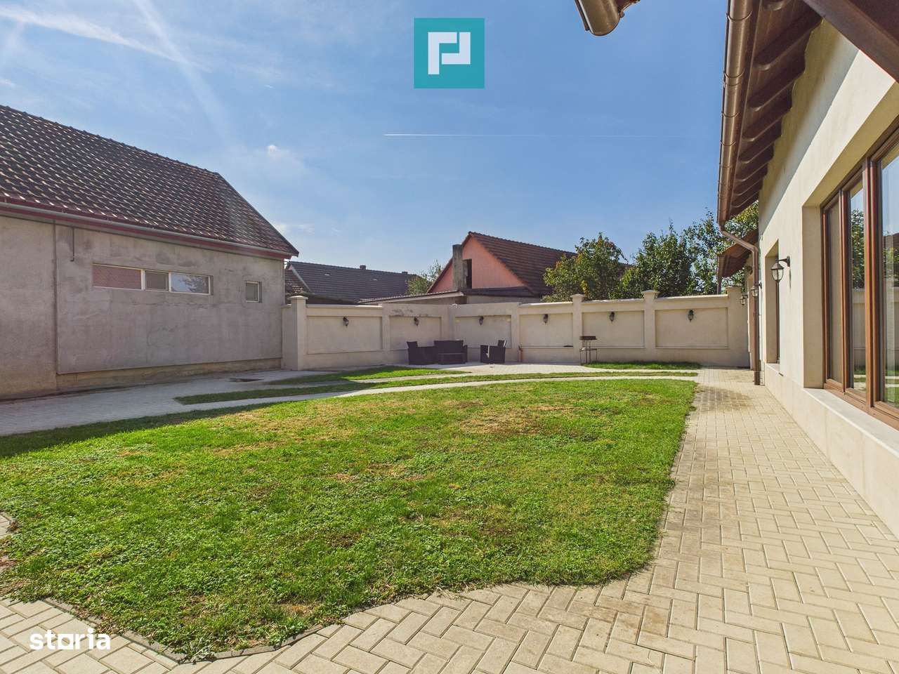Casă modernă cu 2 corpuri, 5 camere în Pecica-10