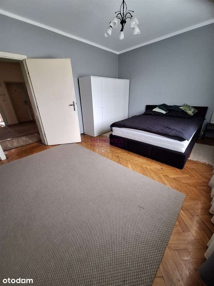 Dom w samym centrum miasta z wyposażeniem-14