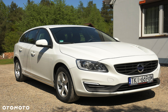 Volvo V60 D3 Drive-E Kinetic - 2