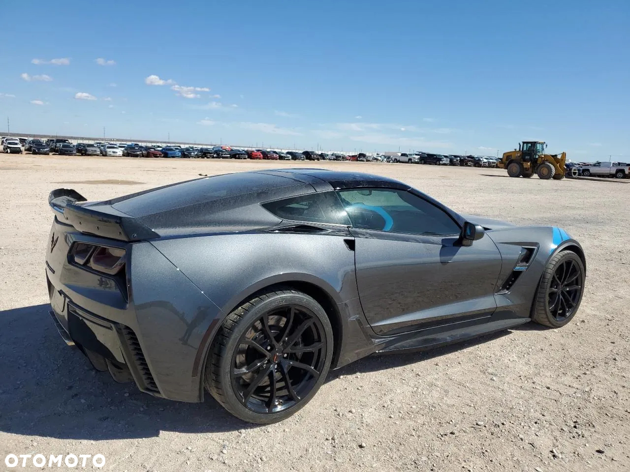 Chevrolet Corvette - 4