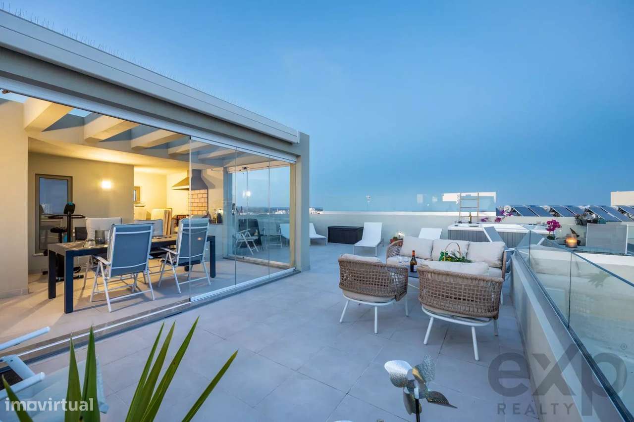 Penthouse duplex com vista para o mar e jacuzzi - Grande imagem: 5/46