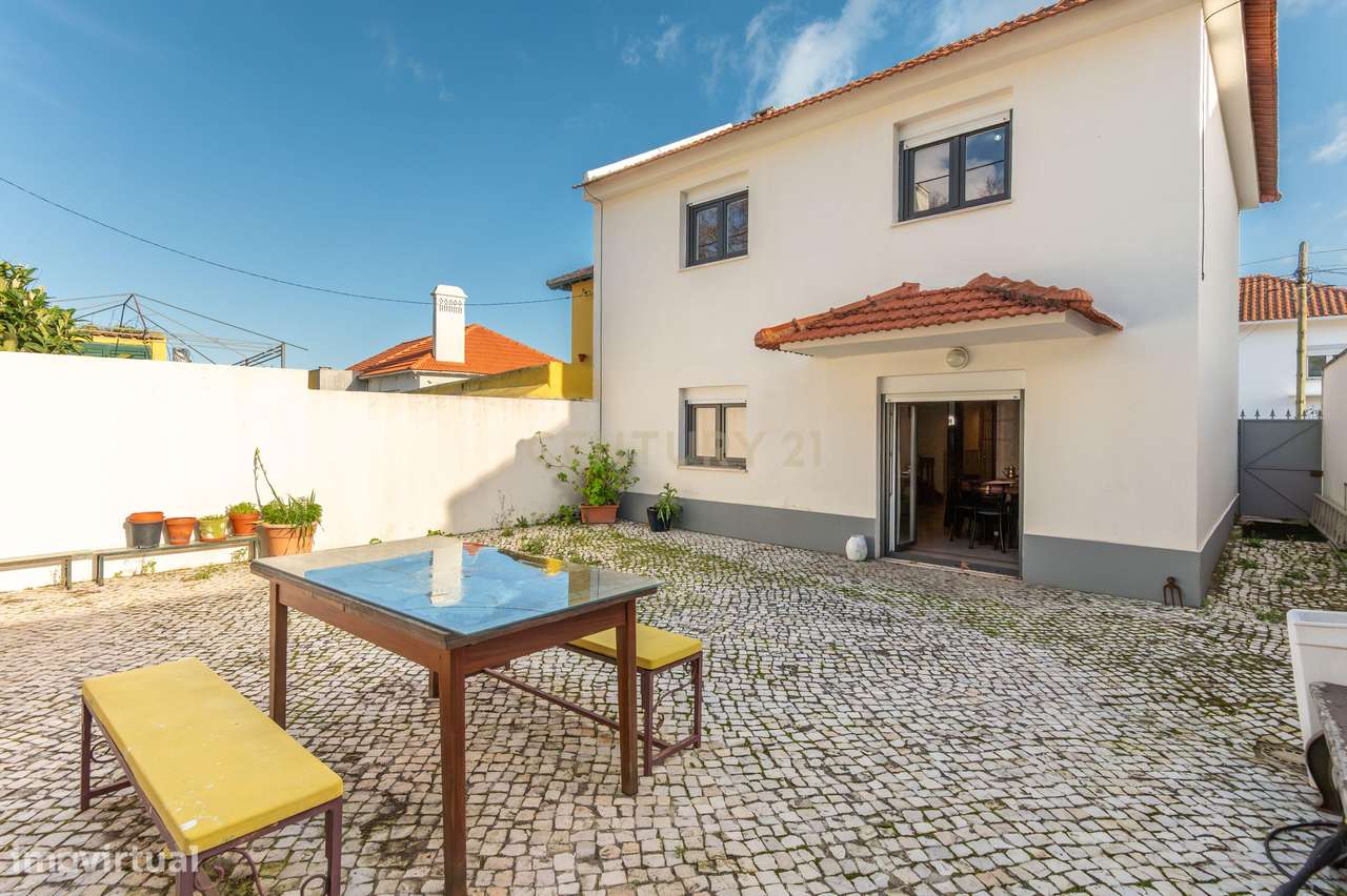 Moradia T3 de Charme no Bairro da Encarnação-28