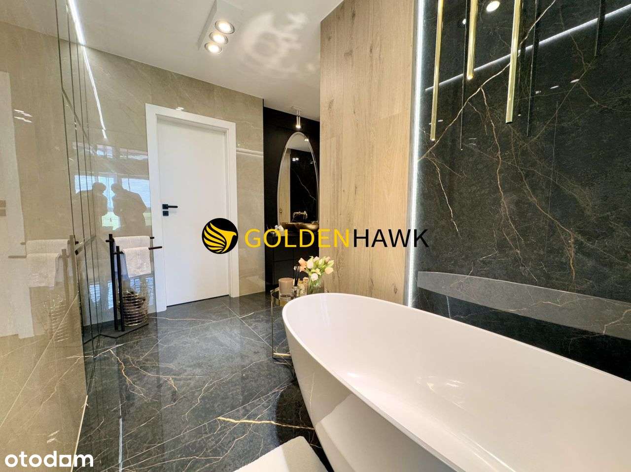 Przecław! Apartament premium! Taras! Winda! Garaż!-9