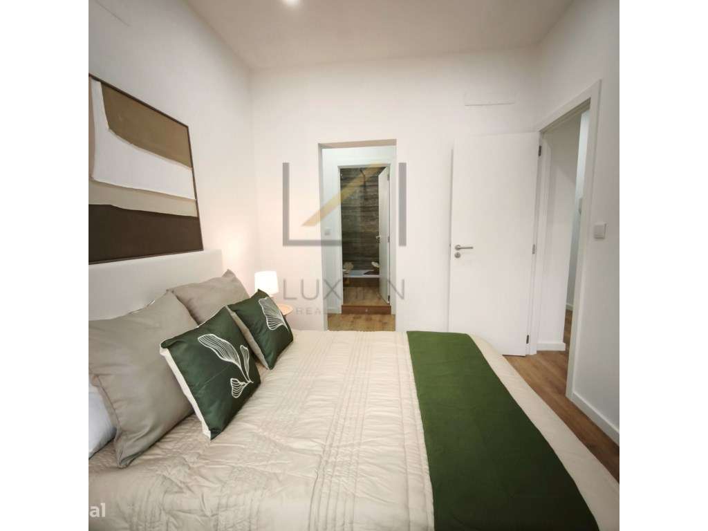 APARTAMENTO T3 EM REMODELAÇÃO TOTAL | SÃO DOMINGOS DE BENFICA-21