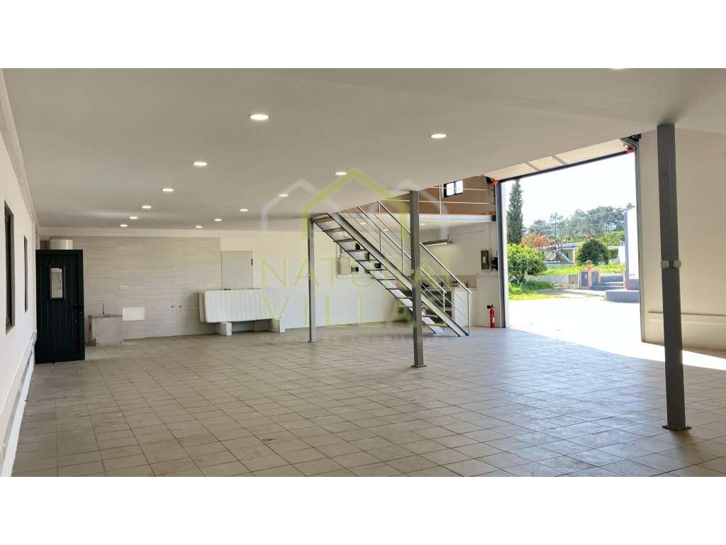 Armazém Renovado em Vale da Venda, Faro - Grande imagem: 2/8