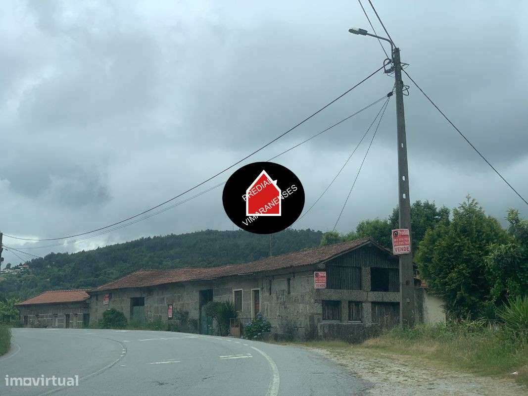 3 Casas + terrenos em Infantas-11
