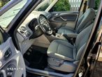 Ford Galaxy 2.0 Ambiente - 18