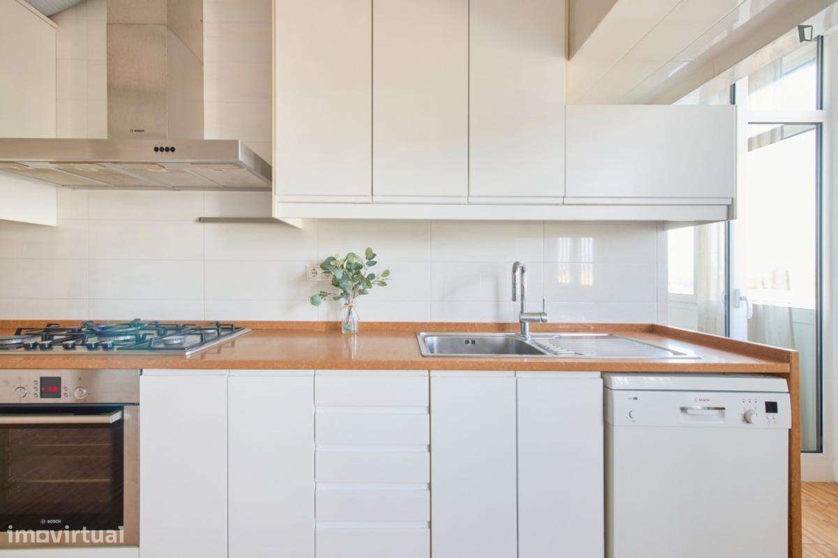 Quarto - localizado em Arroios Lisbon - Grande imagem: 4/10