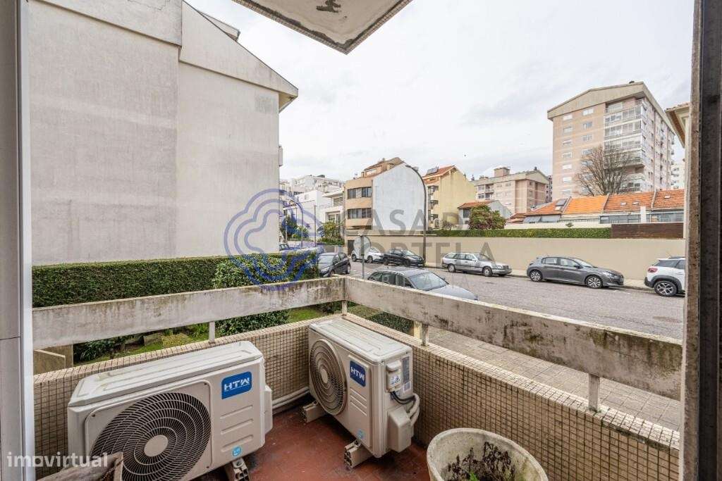 T4 com garagem (box) próximo Praça Velasquez - Grande imagem: 4/30