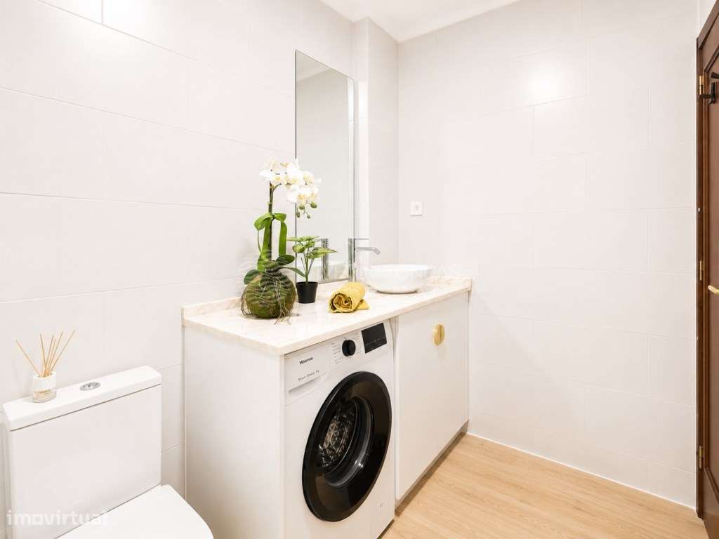 T2 Duplex com Terraço à porta da estação das Devesas e do Futuro Me...-17