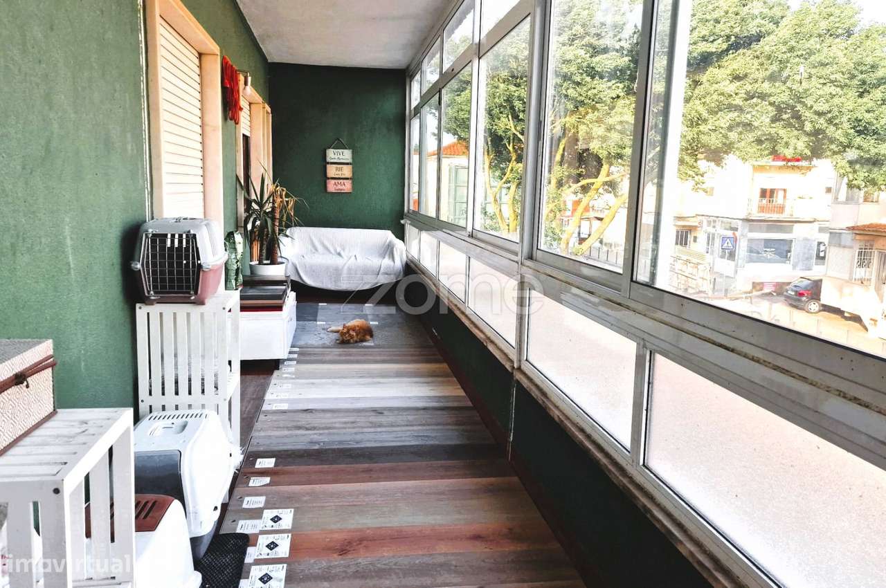 Apartamento T2 + Loja + Garagem + Anexos em Abóboda, São D. de Rana - Grande imagem: 4/10