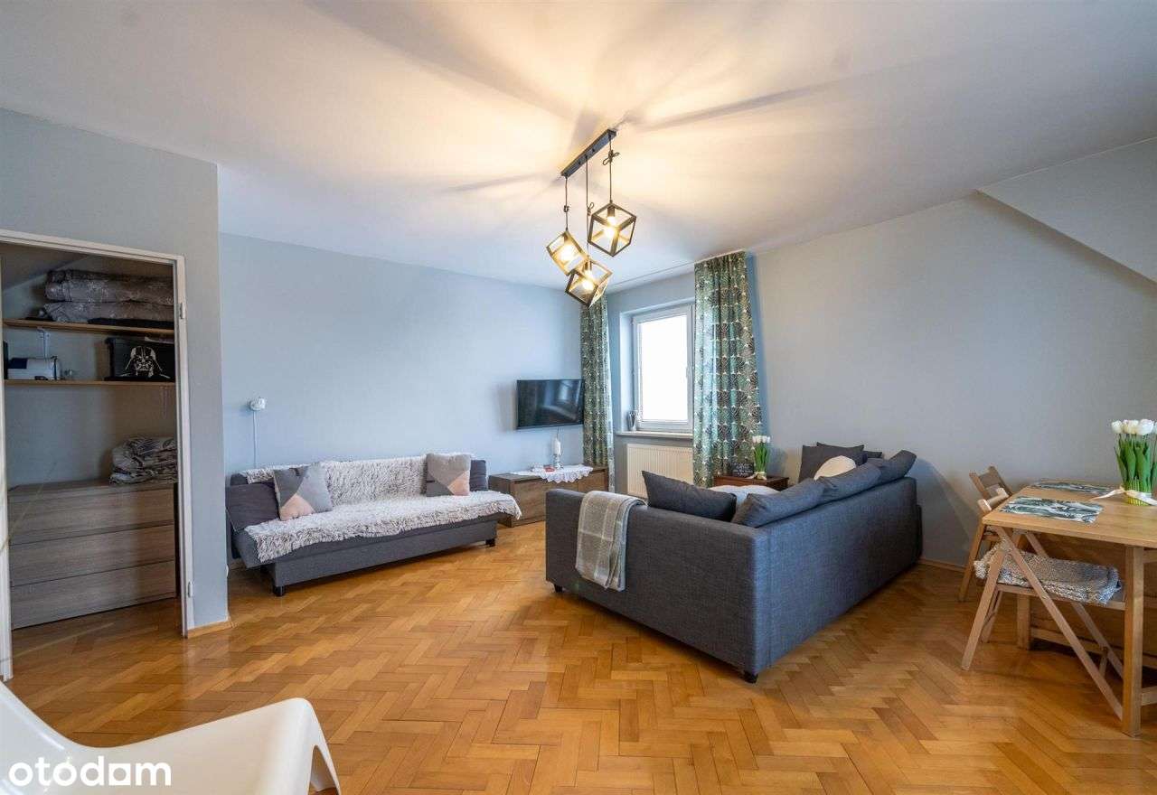 Duża kawalerka w dzielnicy Pogórz-5