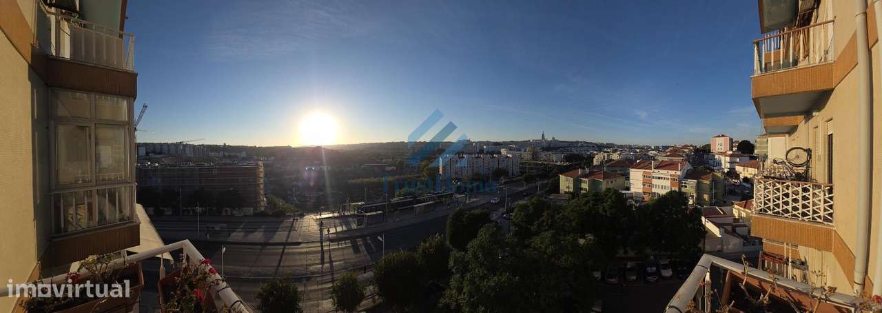 T3 com varanda e vista panorâmica sobre o Parque da Paz – Almada-25