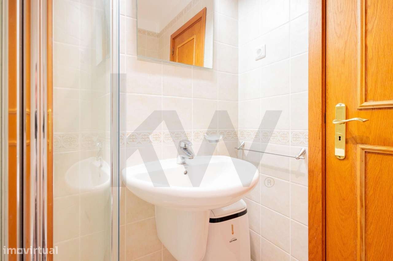 Apartamento T3 Duplex no Funchal-24