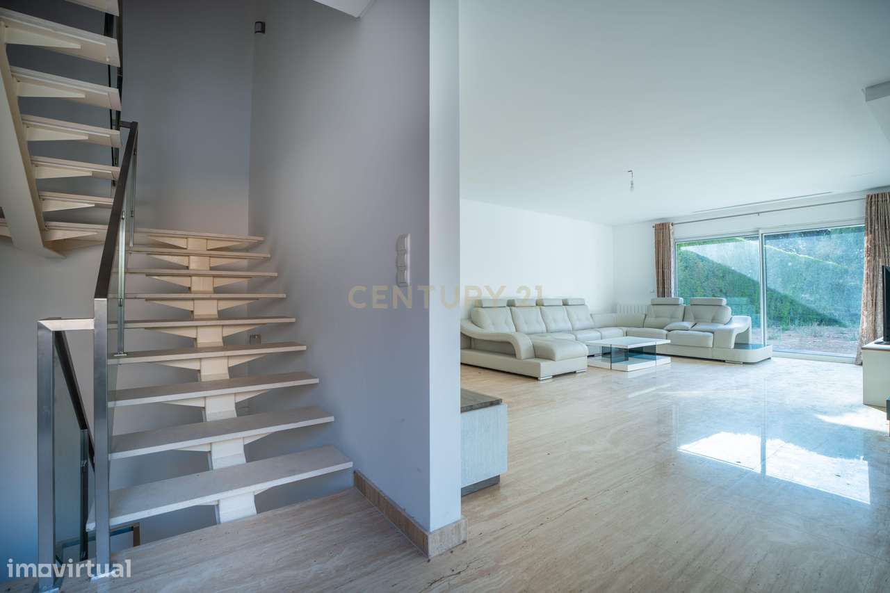 Moradia T4 com Piscina Privativa | Bicesse, Cascais-18