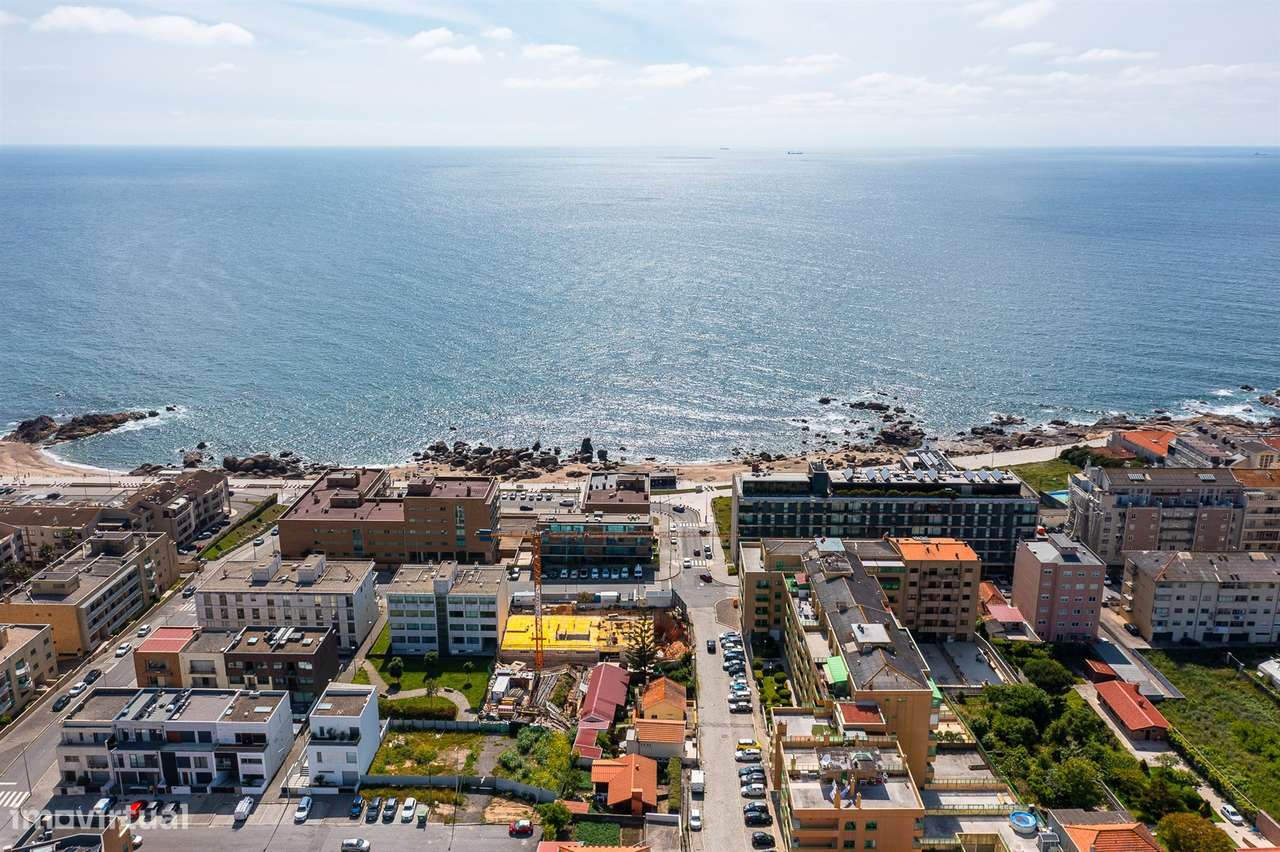 Moradia a 100 Metros da Praia de Lavadores I Exclusivo Golden Hour-30