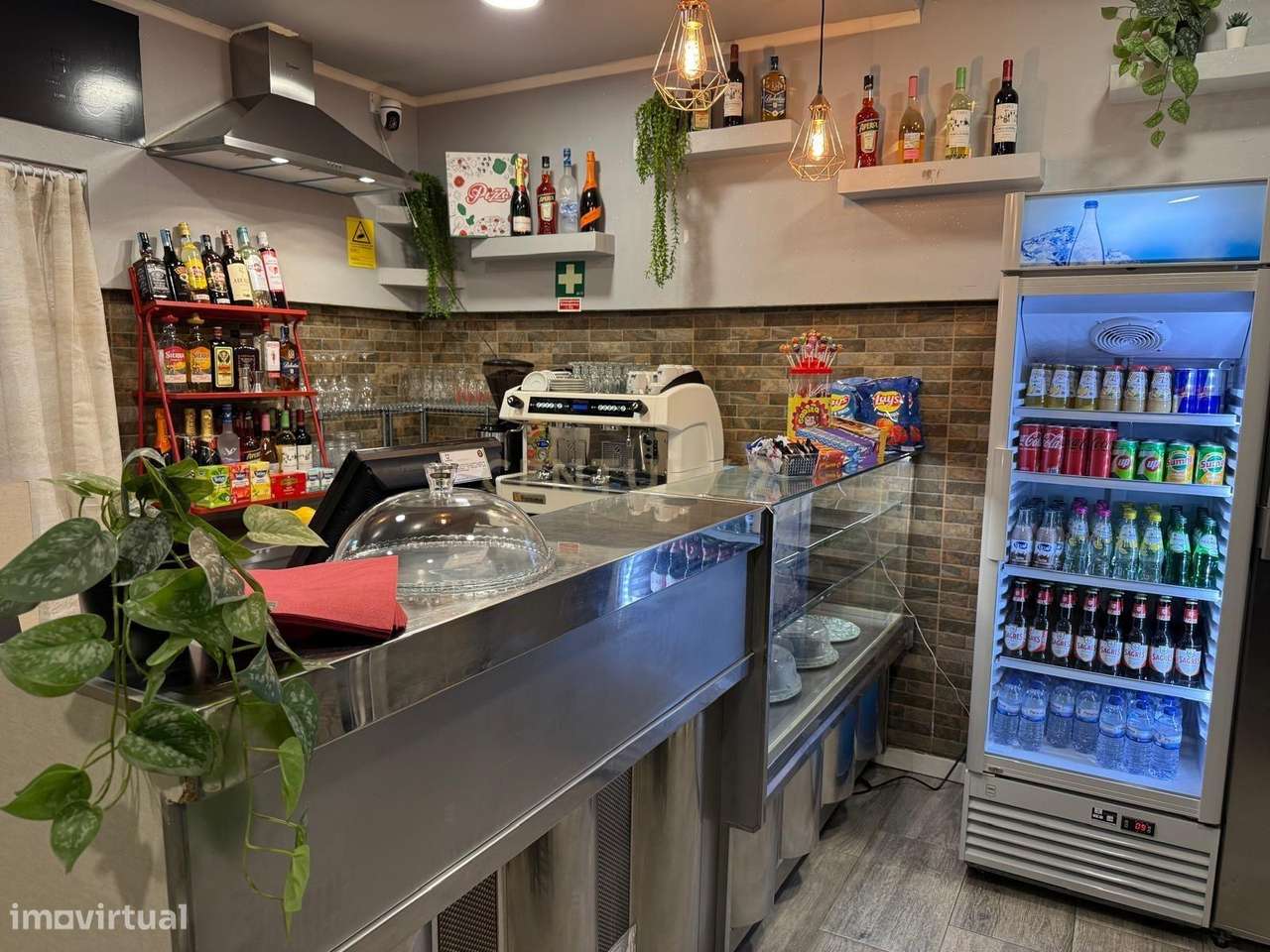 Cafe Renovado na Damaia-4