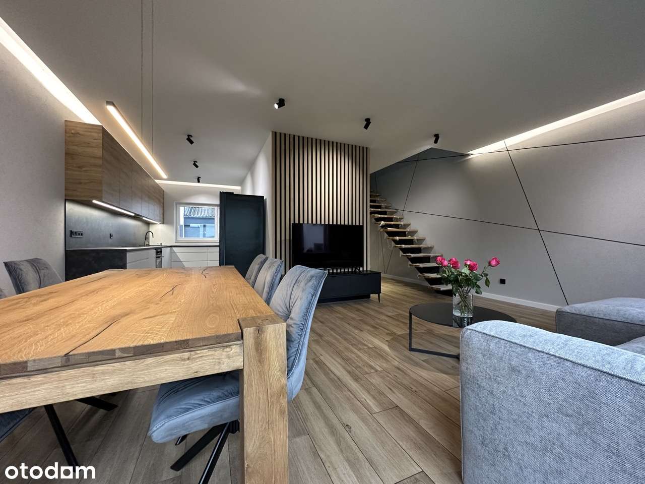 Dom wysoki standard.-6