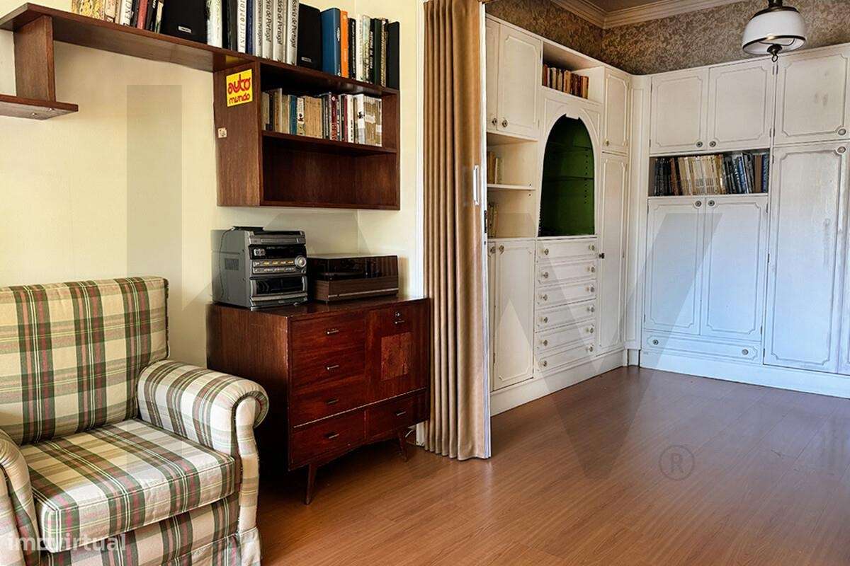 Apartamento T2 Centro Damaia de Cima-5