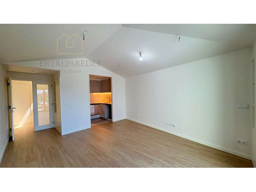 Comprar apartamento T2 duplex com varanda - Maternidade - Cedofeita... - Grande imagem: 2/44