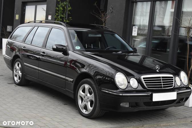 Mercedes-Benz Klasa E 280 T 4 Matic Avantgarde - 2