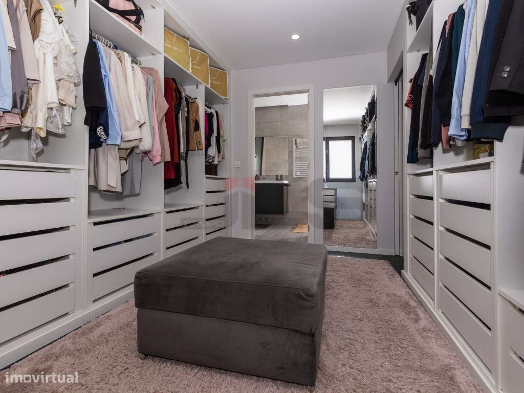 Refúgio Moderno com Vista e Design no Pico da Pedra, Ilha de São Mi...-45