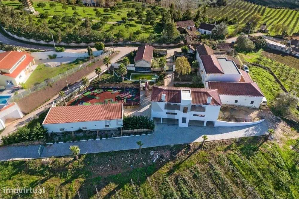 Quinta de Turismo Rural, com 9 quartos em suite, já mobilados, mais ad - Grande imagem: 3/46