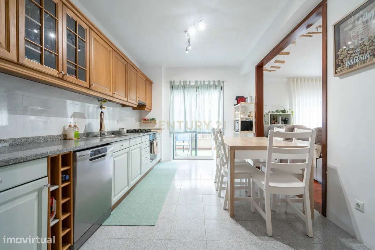 Apartamento T3 no centro da vila da Lousã-5