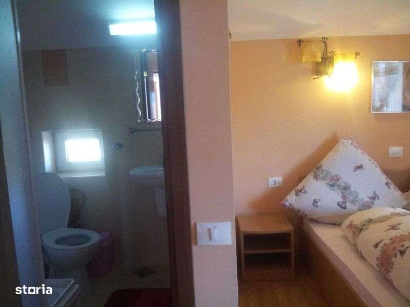 Vila 7camere Ghimbav - Imagine principală: 4/8